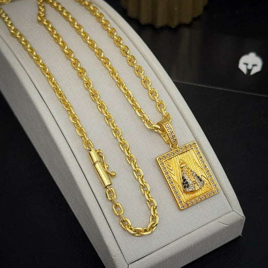 Corrente Cadeado 4mm e Pingente Plaquinha N. Sra. Aparecida Banhado a Ouro 18K