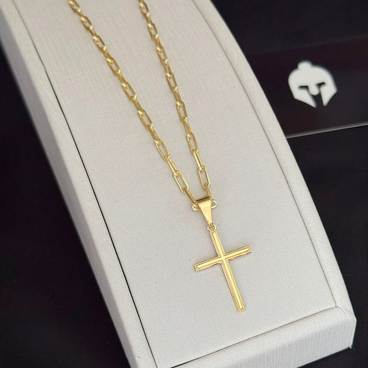 Corrente Cadeado Alongado 3mm e Pingente Cruz Detalhada Banhado a Ouro 18K