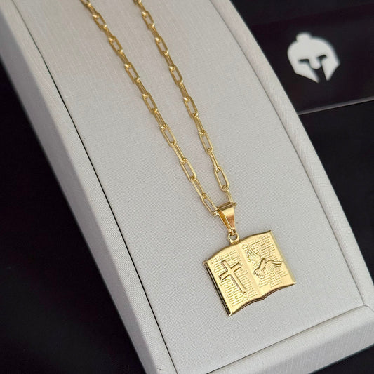 Corrente Cadeado Alongado 3mm e Pingente Placa Bíblia Espirito Santo Banhado a Ouro 18K