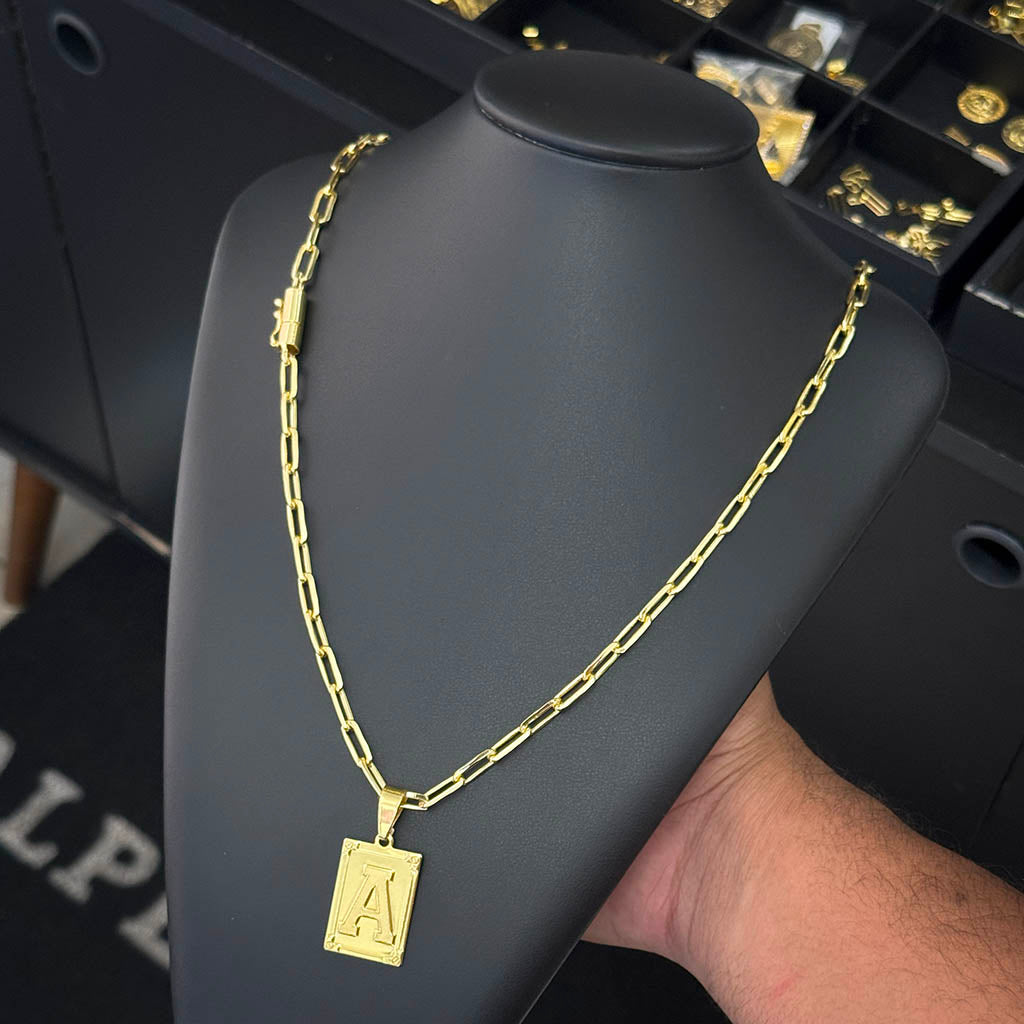 Corrente Cadeado Alongado 6mm e Pingente Letra Banhado a Ouro 18K