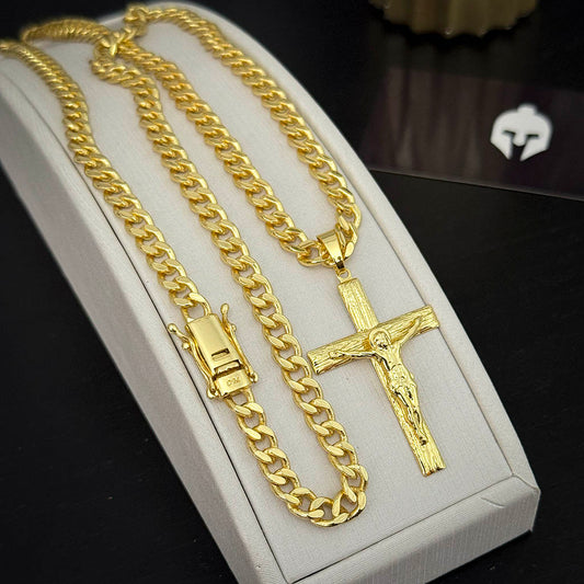 Corrente Cubana 6mm e Pingente Cruz Madeira com Cristo Banhado a Ouro 18K