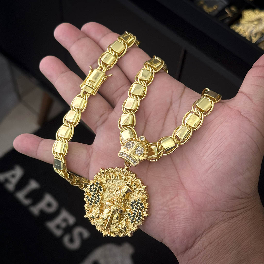Corrente Dubai 12mm e Pingente Vida Cara Banhado a Ouro 18K
