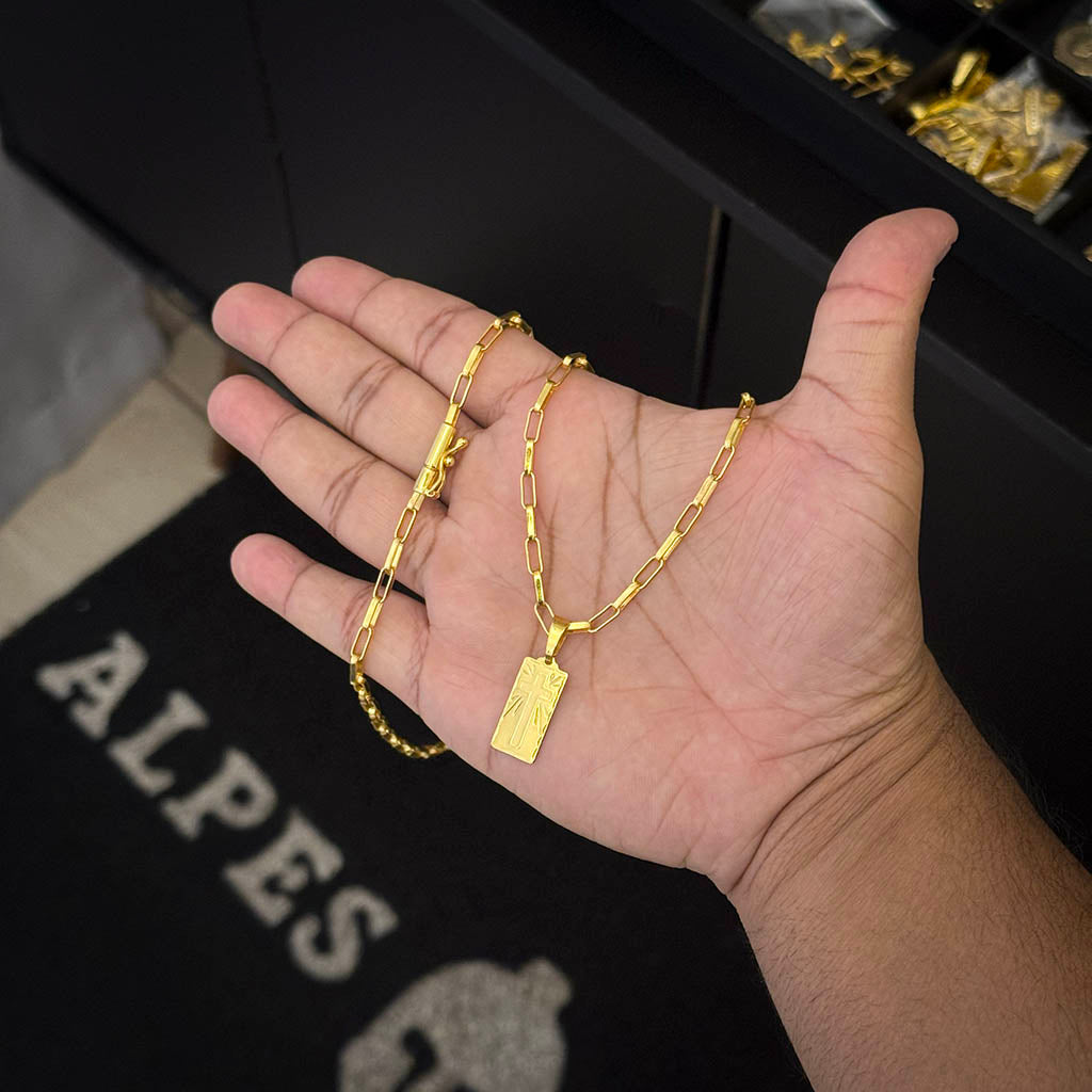 Corrente Elo Alongado 4mm e Pingente Placa Cruz Banhado a Ouro 18K