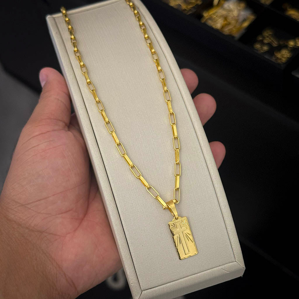 Corrente Elo Alongado 4mm e Pingente Placa Cruz Banhado a Ouro 18K