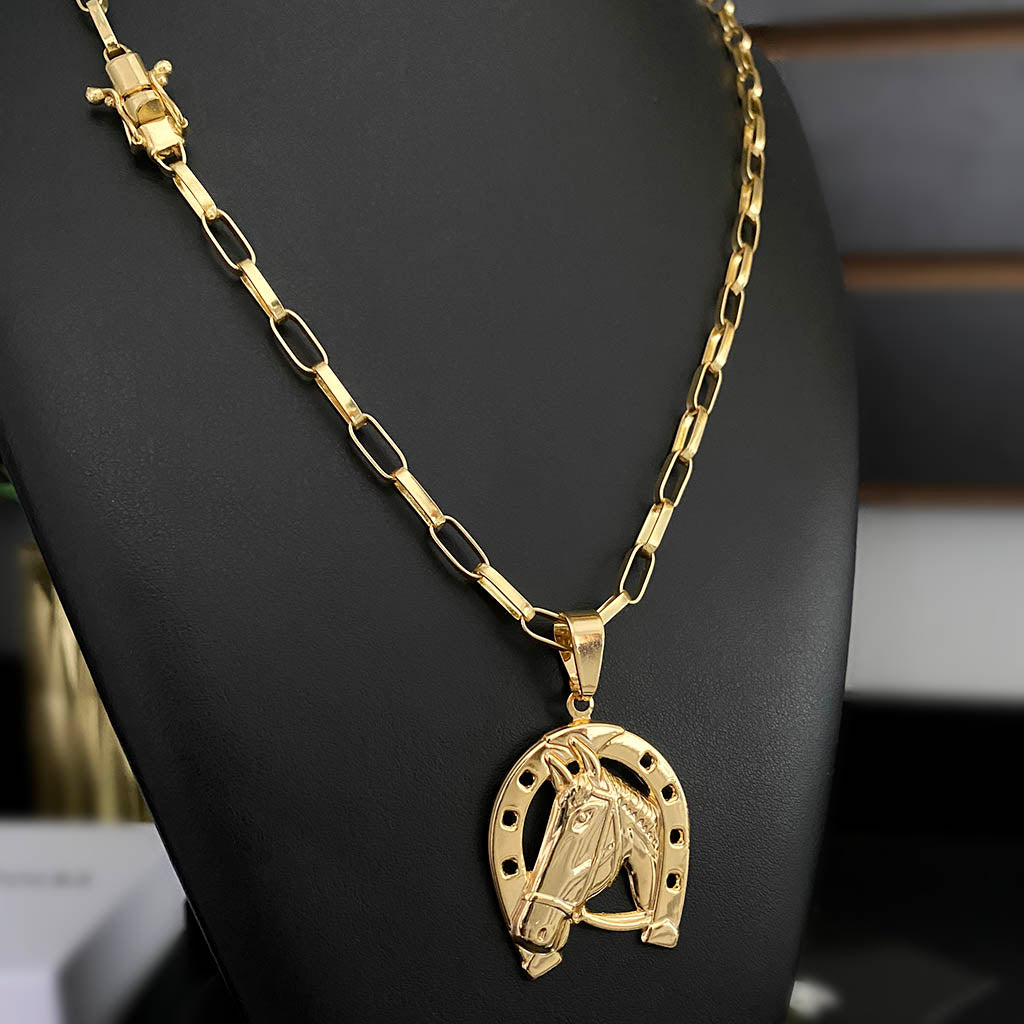 Corrente Elo Alongado 5mm e Pingente Cavalo Ferradura Banhado a Ouro 18K