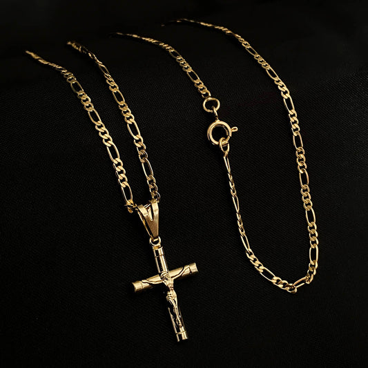 Corrente Fígaro 1,5mm e Pingente Crucifixo Clássico Banhado a Ouro 18K