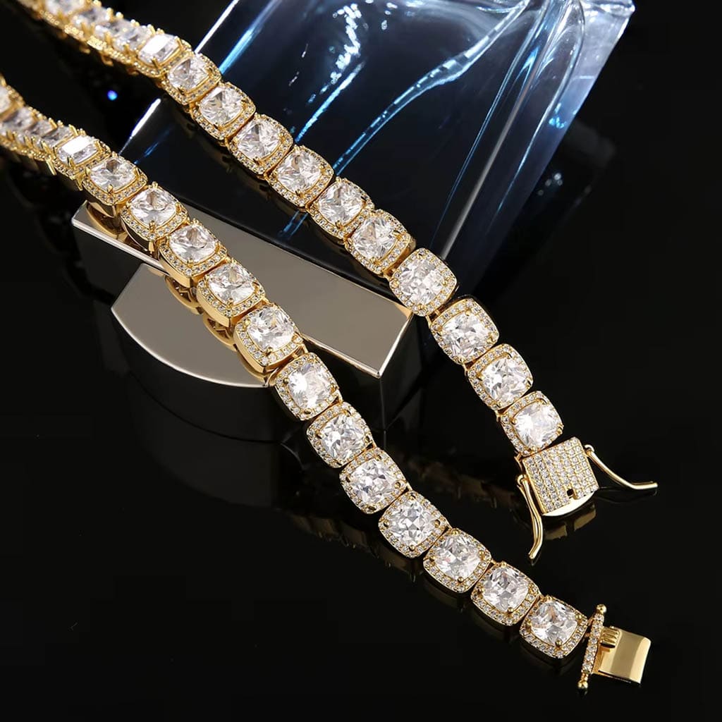 Corrente Riviera Cravejada 12mm Banhado a Ouro 18K
