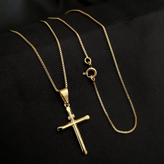 Corrente Veneziana 1mm e Pingente Cruz Inri Lisa Banhado a Ouro 18K