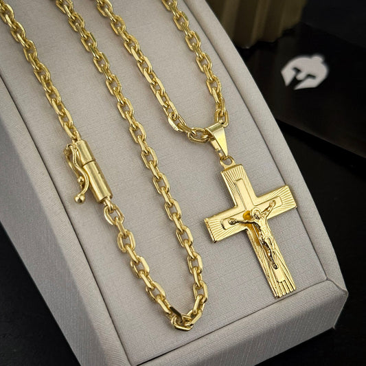 Corrente Cadeado 2mm e Pingente Crucifixo 3D Banhado a Ouro 18K