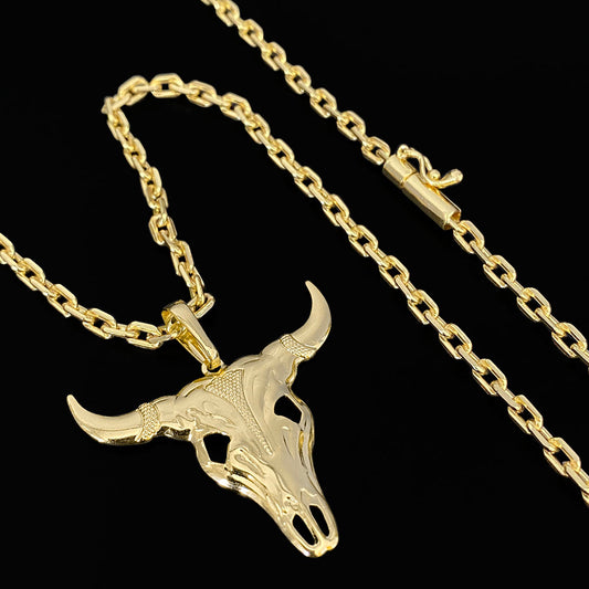 Corrente Cadeado 4mm e Pingente Cabeça de Boi Banhado a Ouro 18K