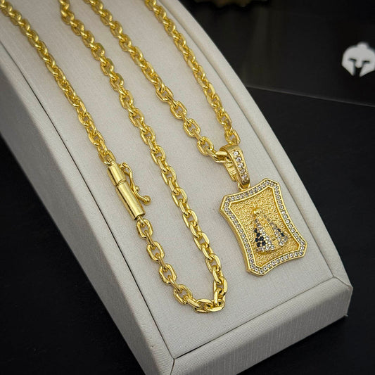Corrente Cadeado 4mm e Pingente N. Sra. Aparecida Curvado Banhado a Ouro 18K