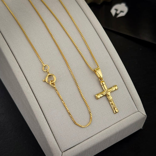 Corrente Veneziana 1mm e Pingente Crucifixo Clássico Banhado a Ouro 18K