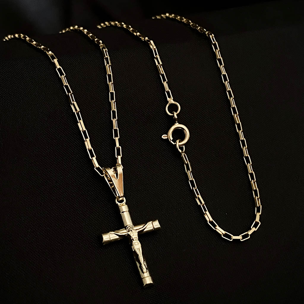 Corrente Tijolinho 1mm e Pingente Crucifixo Clássico Banhado a Ouro 18K