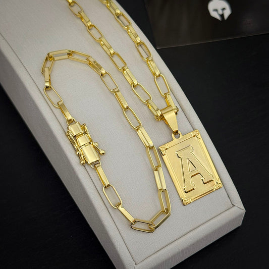 Kit Corrente e Pulseira Elo Alongado 5mm e Pingente Letra Banhado a Ouro 18K