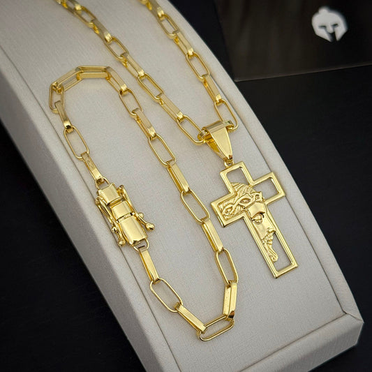 Kit Corrente e Pulseira Elo Alongado 5mm e Pingente Cruz Rosto Banhado a Ouro 18K