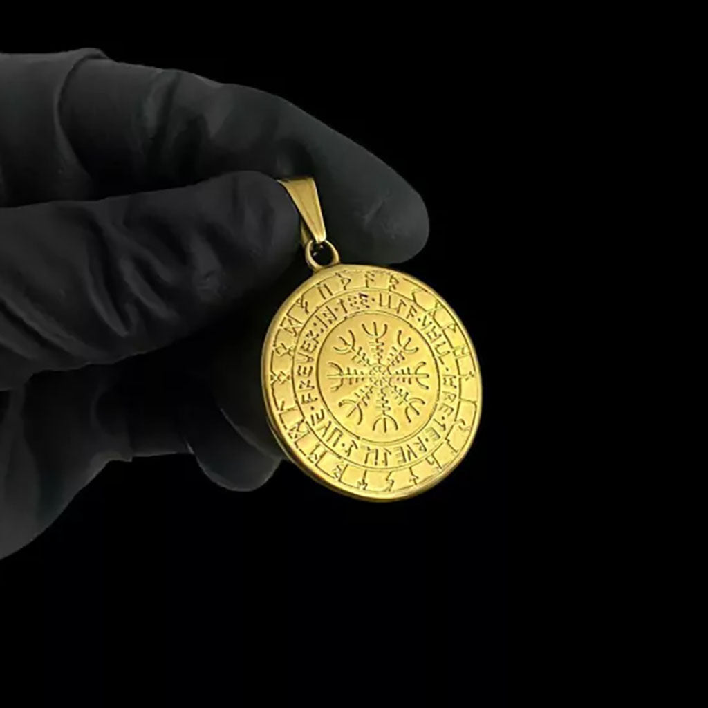 Pingente Bússola Nórdica Banhado a Ouro 18K