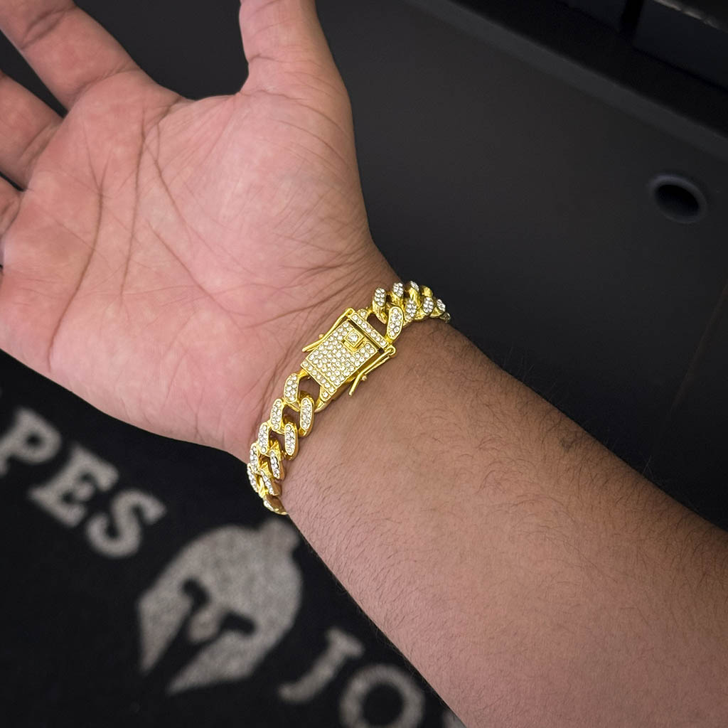 Pulseira Pitbull Cravejada 10mm Banhado a Ouro 18K