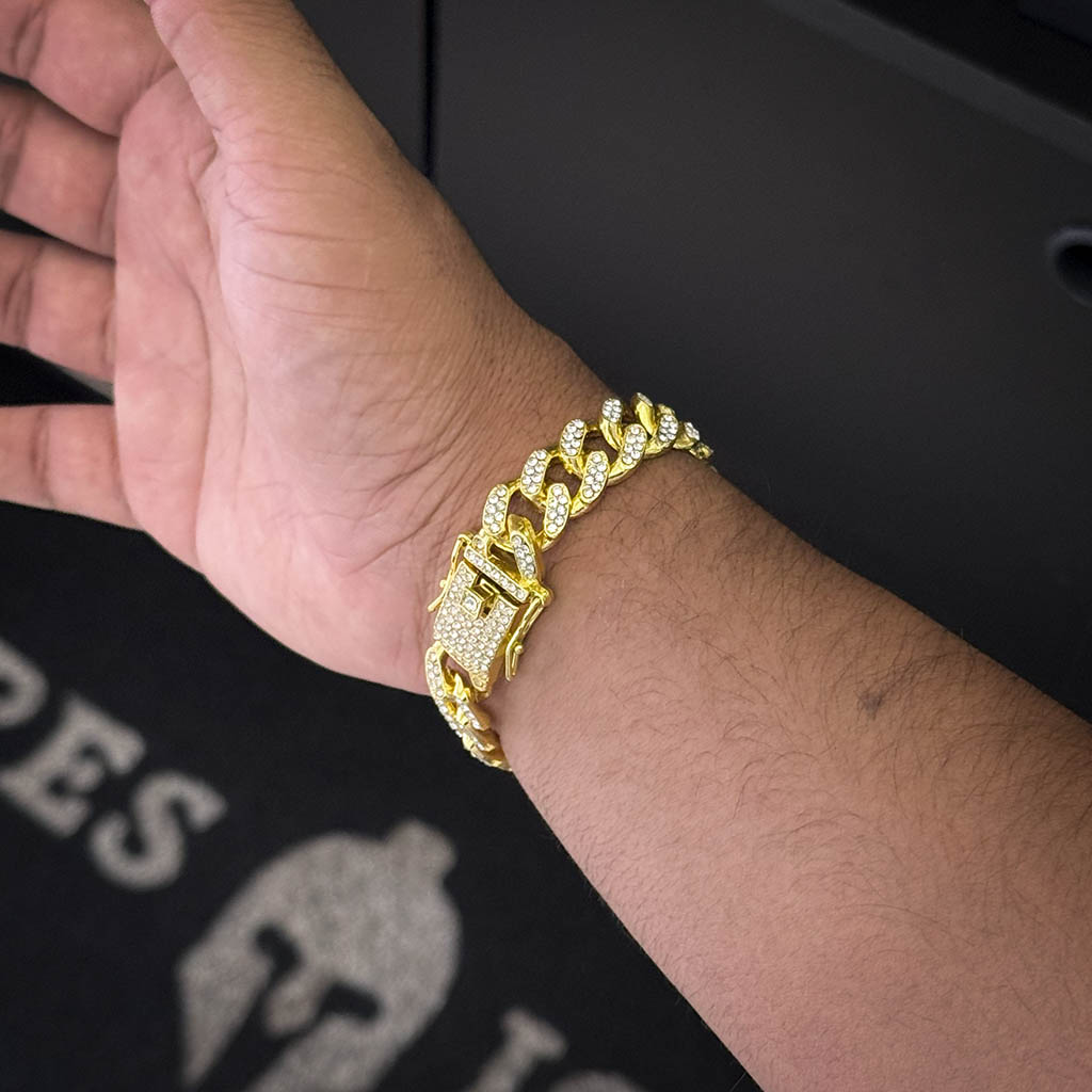Pulseira Pitbull Cravejada 10mm Banhado a Ouro 18K