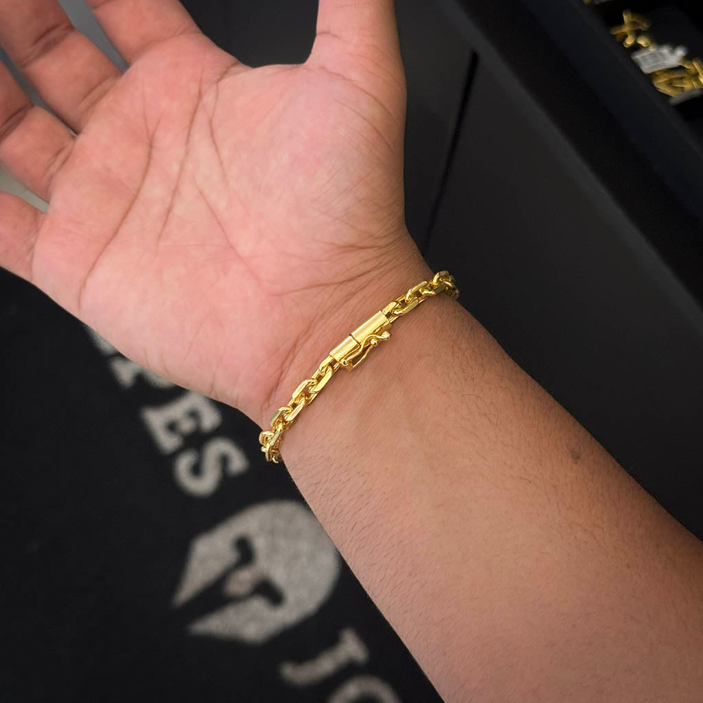 Pulseira Cadeado 6mm Banhado a Ouro 18K