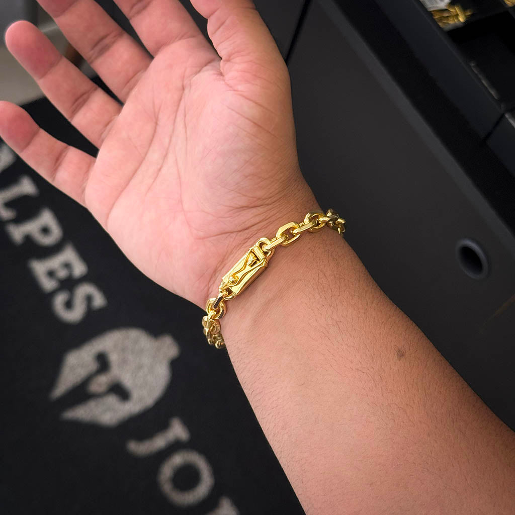 Pulseira Cadeado 8mm Banhado a Ouro 18K