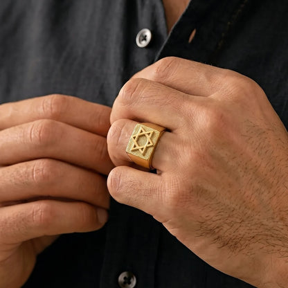 Anel Estrela de Davi Banhado a Ouro 18K