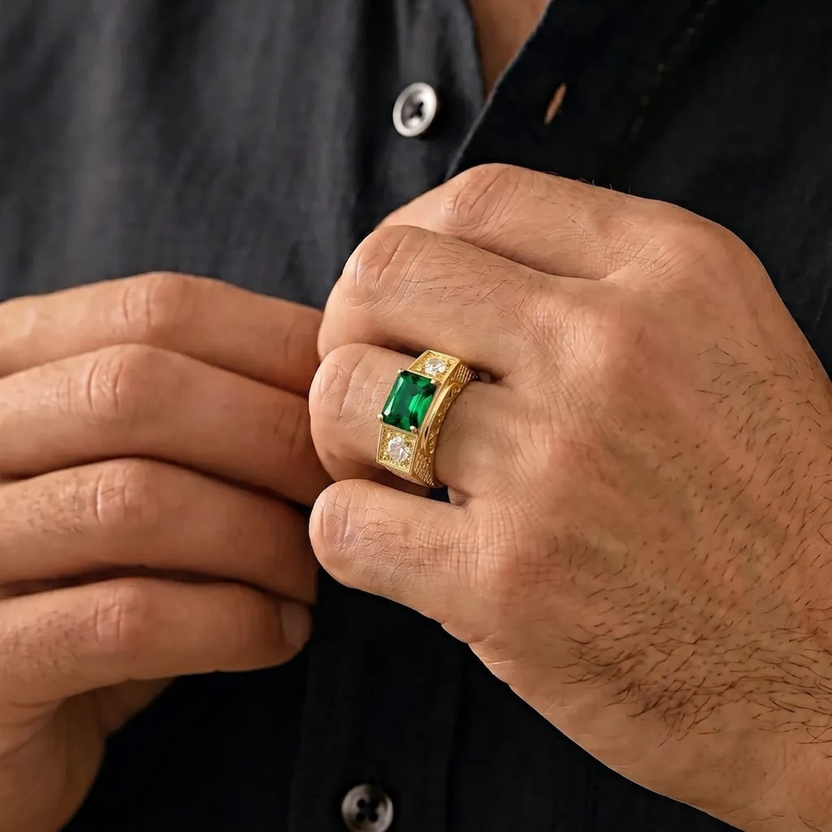 Anel Formatura Verde Banhado a Ouro 18K