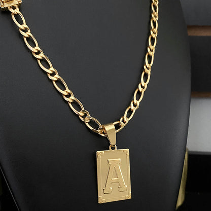 Corrente 1x1 5mm e Pingente Letra Banhado a Ouro 18K