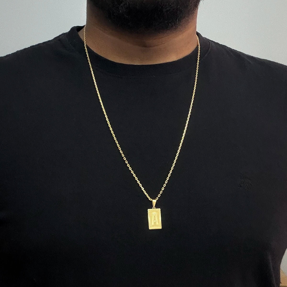 Corrente Cadeado 1,2mm e Pingente Letra Banhado a Ouro 18K