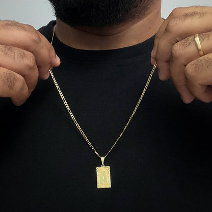 Corrente Fígaro 3x1 2mm e Pingente Letra Banhado a Ouro 18K