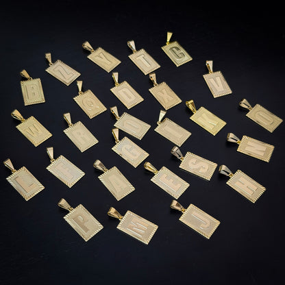 Corrente Grumet 2mm e Pingente Letra Banhado a Ouro 18K