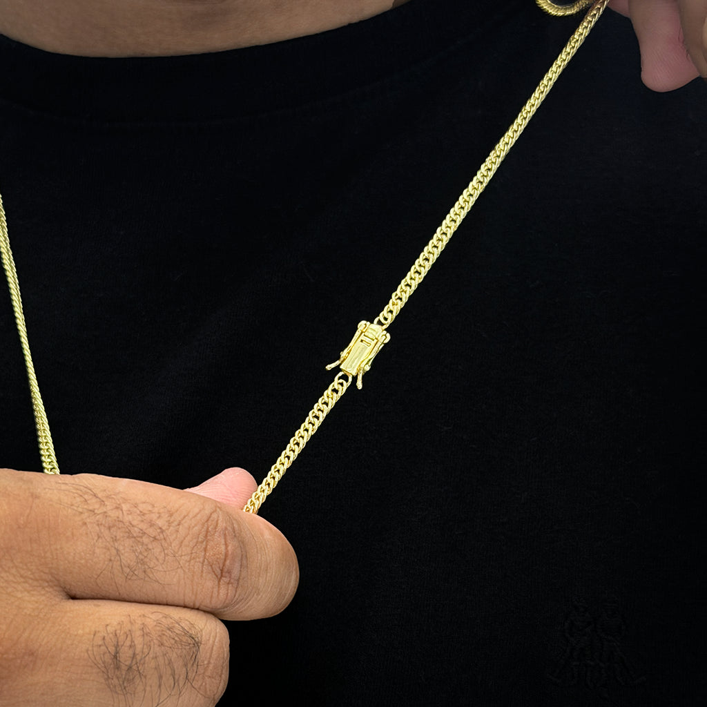 Corrente Grumet 3mm e Pingente Letra Banhado a Ouro 18K