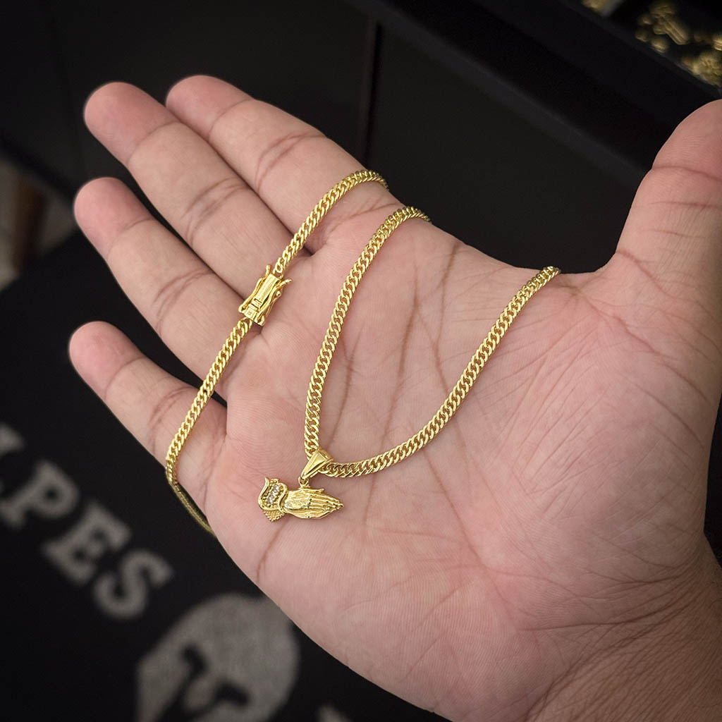 Corrente Grumet 3mm e Pingente Mão Orando Banhado a Ouro 18K
