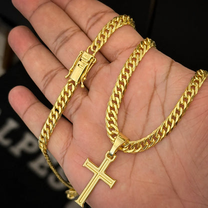 Corrente Grumet 7mm e Pingente Cruz Banhado a Ouro 18K