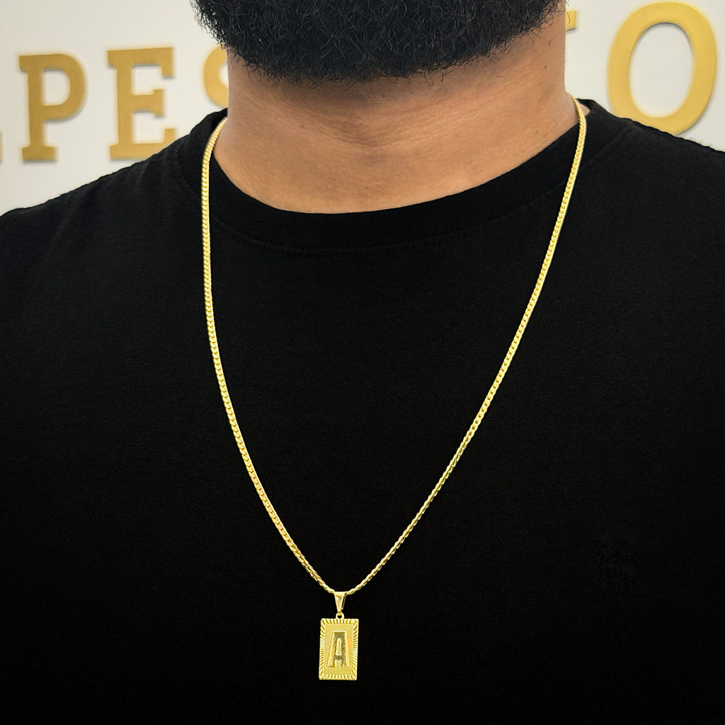 Corrente Grumet Flat 3mm e Pingente Letra Banhado a Ouro 18K