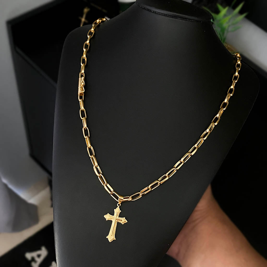 Corrente Meia Cana 4mm e Pingente Cruz Relevo Banhado a Ouro 18K