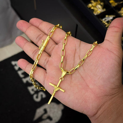 Corrente Meia Cana 6mm e Pingente Cruz Amarrada Banhado a Ouro 18K