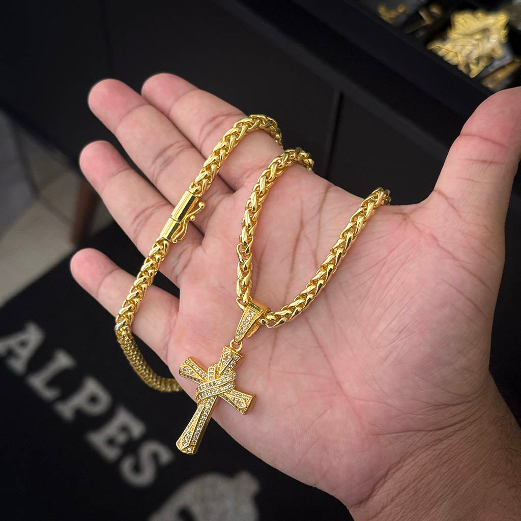 Corrente Peruana 7mm e Pingente Cruz Torcida Banhado a Ouro 18K