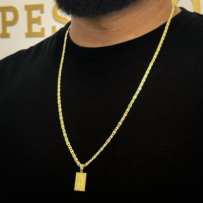 Corrente Piastrini 4mm e Pingente Letra Banhado a Ouro 18K