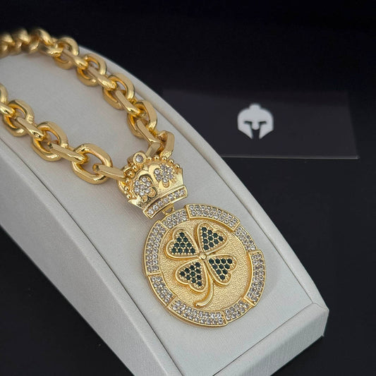 Corrente Cadeado 12mm e Trevo Cravejado Banhado a Ouro 18K