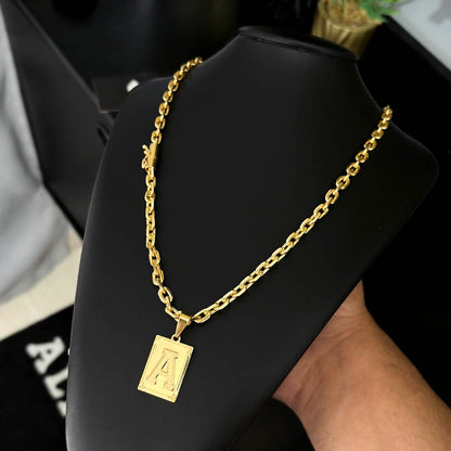 Kit Corrente e Pulseira Cadeado 6mm e Pingente Letra Banhado a Ouro 18K