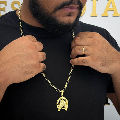 Corrente Elo Alongado 5mm e Pingente Cavalo Ferradura Banhado a Ouro 18K