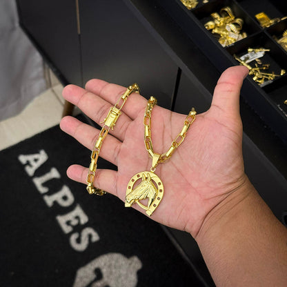 Corrente Meia Cana Dupla 6mm e Pingente Cavalo Ferradura Banhado a Ouro 18K