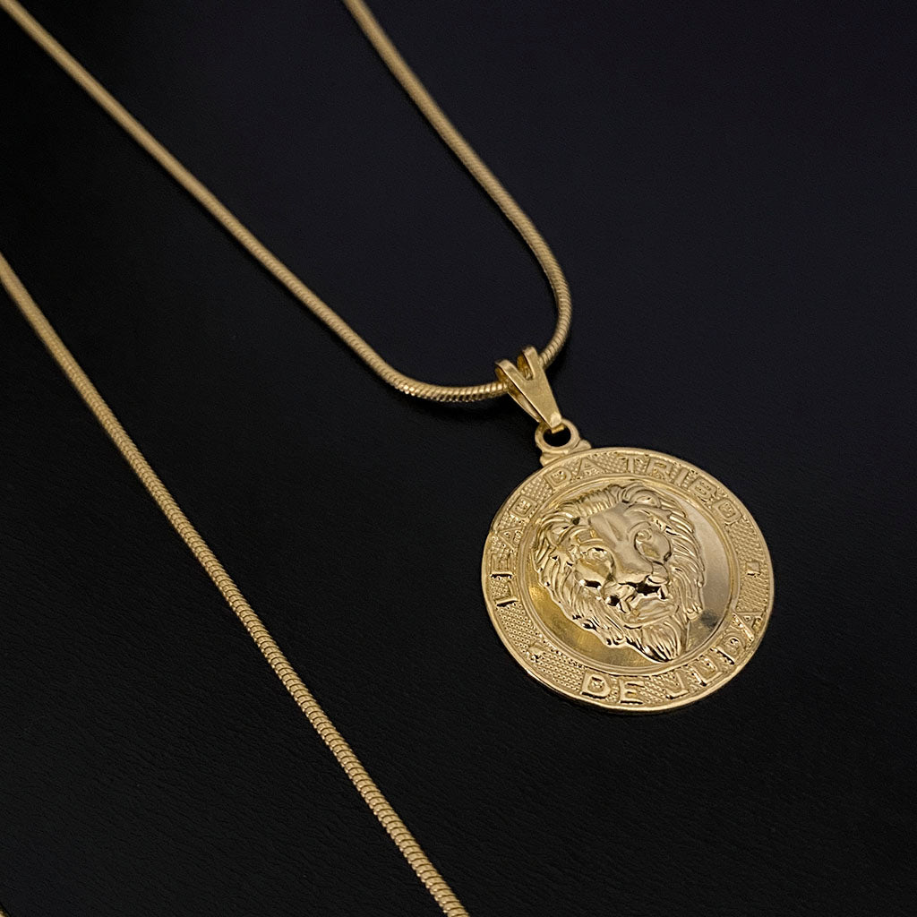 Corrente Rabo de Rato 1mm e Pingente Leão de Judá Banhado a Ouro 18K