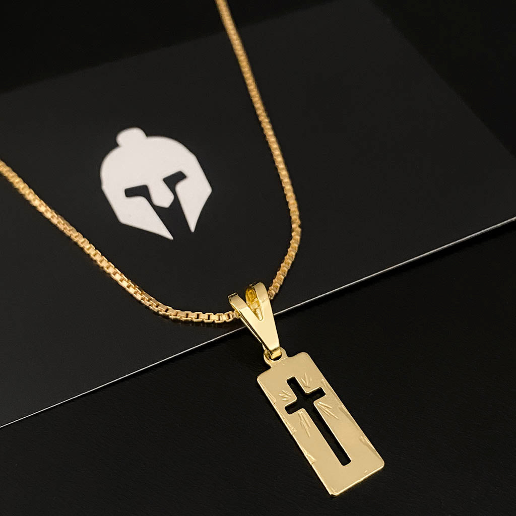 Corrente Veneziana 1mm e Pingente Cruz Placa Vazada Banhado a Ouro 18K