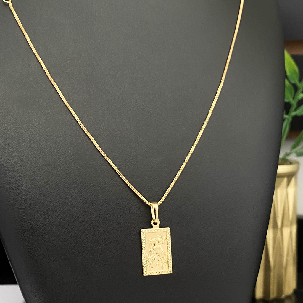 Corrente Veneziana 1mm e Pingente Placa São Jorge Banhado a Ouro 18K