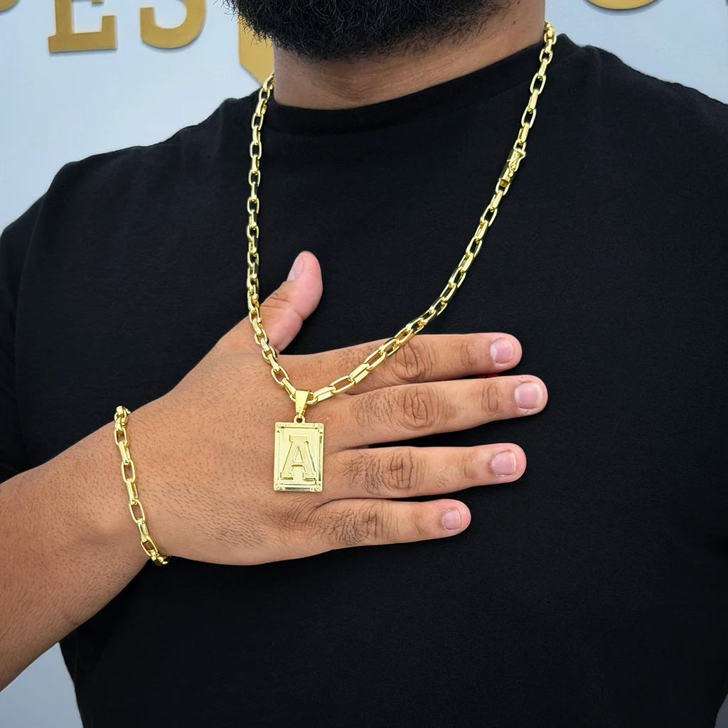 Corrente e Pulseira Meia Cana 6mm e Pingente Letra Banhado a Ouro 18K