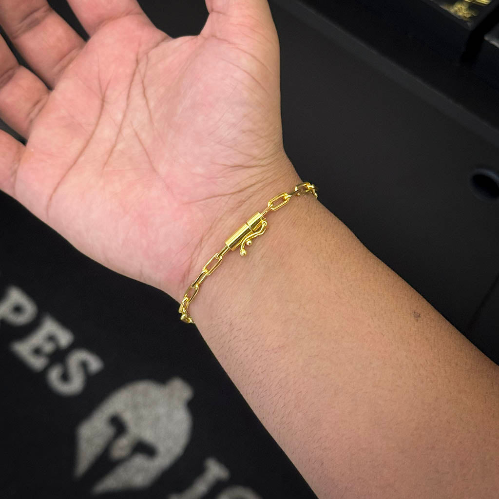 Corrente + Pulseira Cadeado Alongado 4mm Banhado a Ouro 18K
