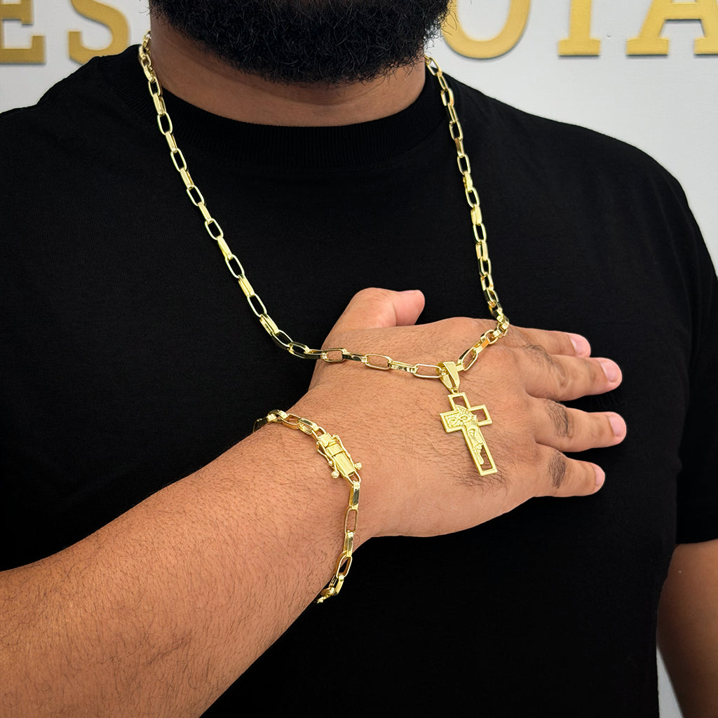 Kit Corrente e Pulseira Elo Alongado 5mm e Pingente Cruz Rosto Banhado a Ouro 18K