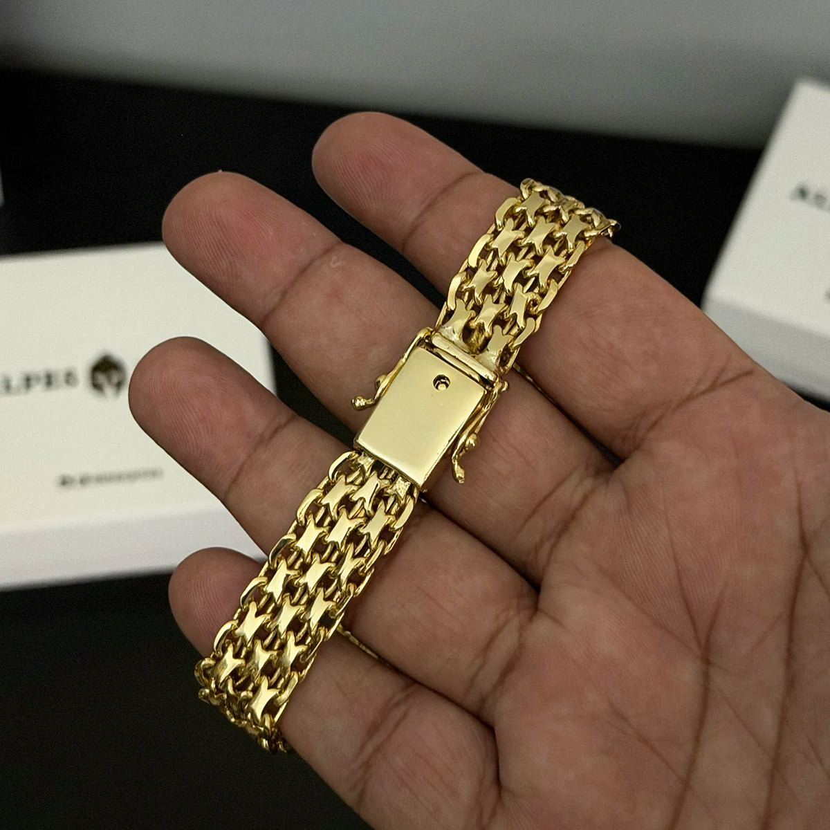 Pulseira Bismark Esteira 13mm Banhado a Ouro 18K