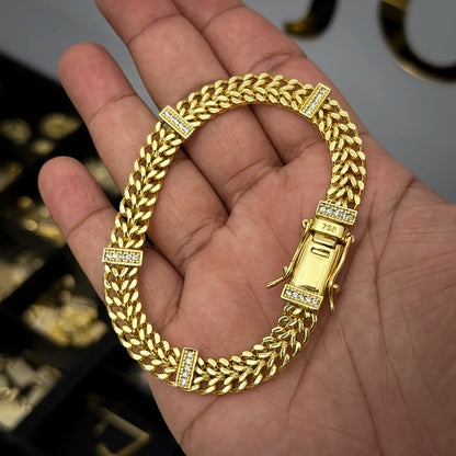 Pulseira Lacraia 8mm Cravejada Banhado a Ouro 18K